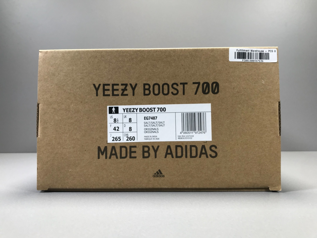 YEEZY BOOST  700 SALT