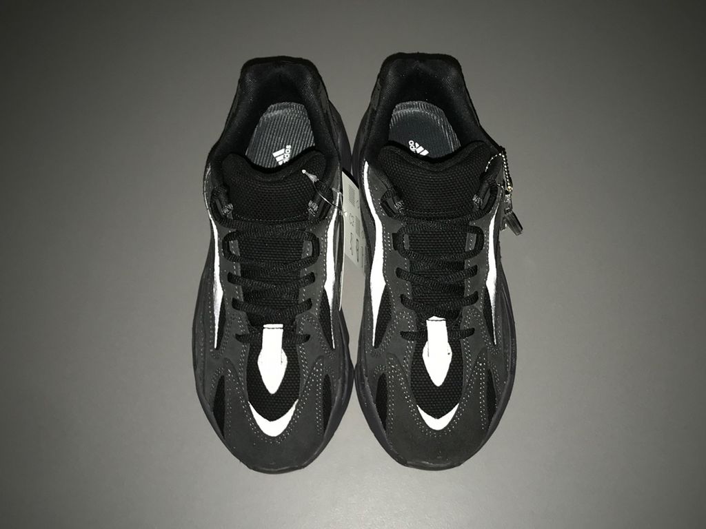 Adidas Yeezy 700 V2 “Vanta”