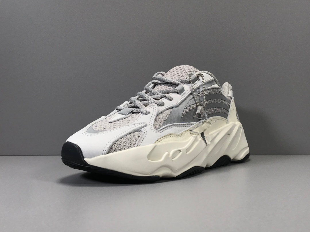 Adidas Yeezy 700 UTIBLK