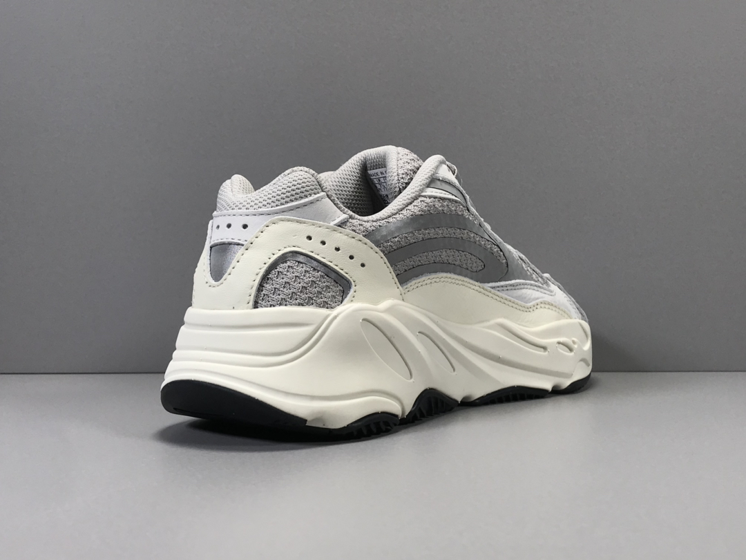 Adidas Yeezy 700 UTIBLK