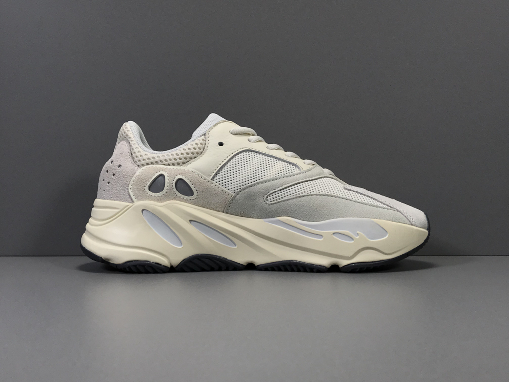 Adidas Yeezy 700 ANALOG