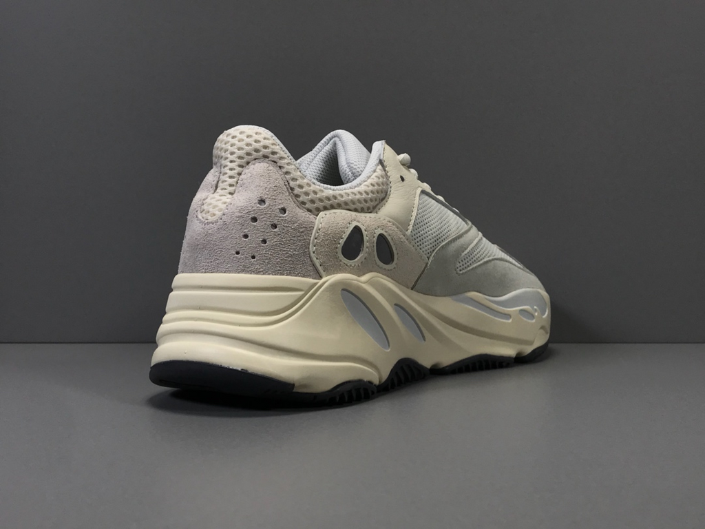 Adidas Yeezy 700 ANALOG