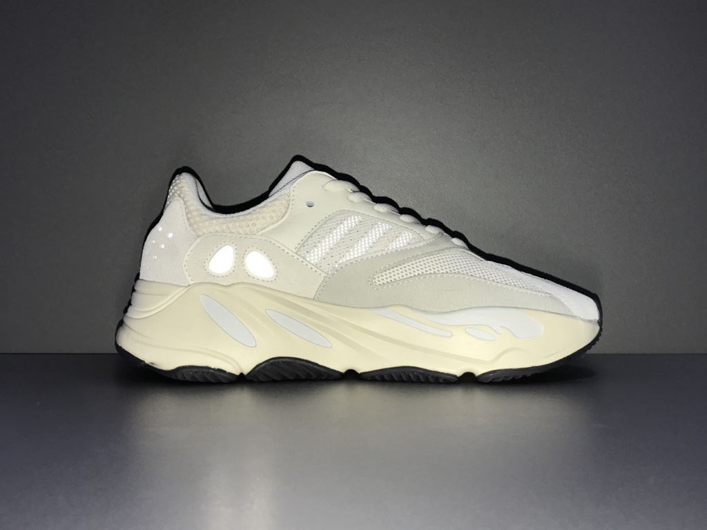 Adidas Yeezy 700 ANALOG