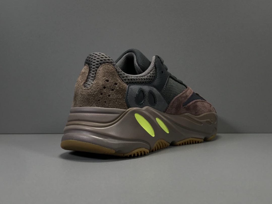 Adidas Yeezy 700 MAUVE