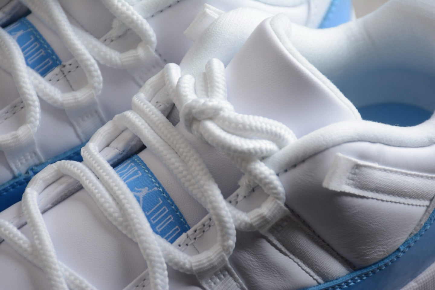 Air Jordan 11 Low "Cement Grey"