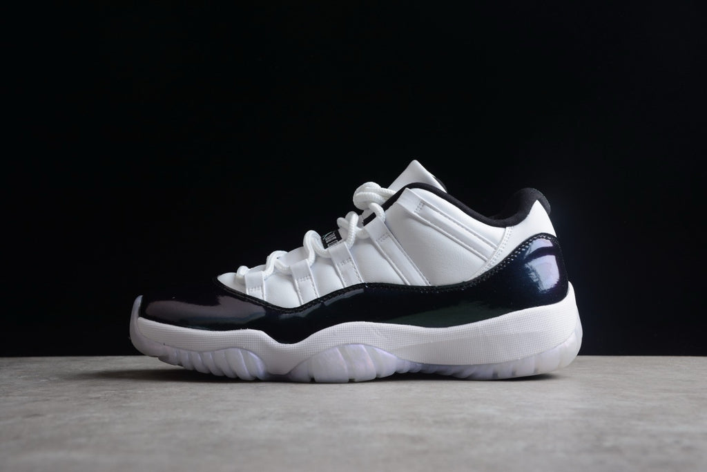 Air Jordan 11 Low " Easter "