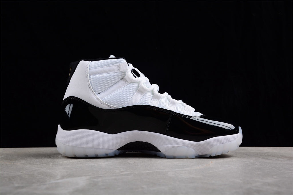 Air Jordan 11 Concord