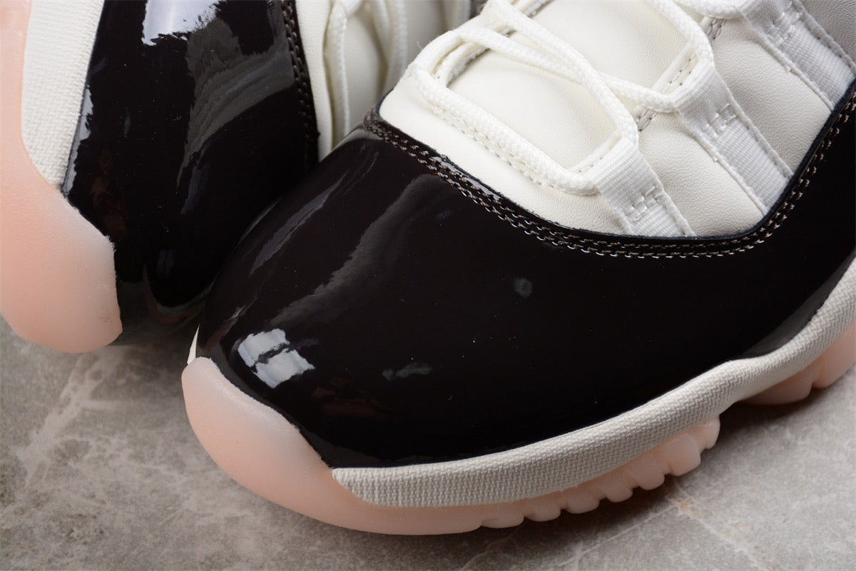 Air Jordan 11 Retro " Neapolitan"