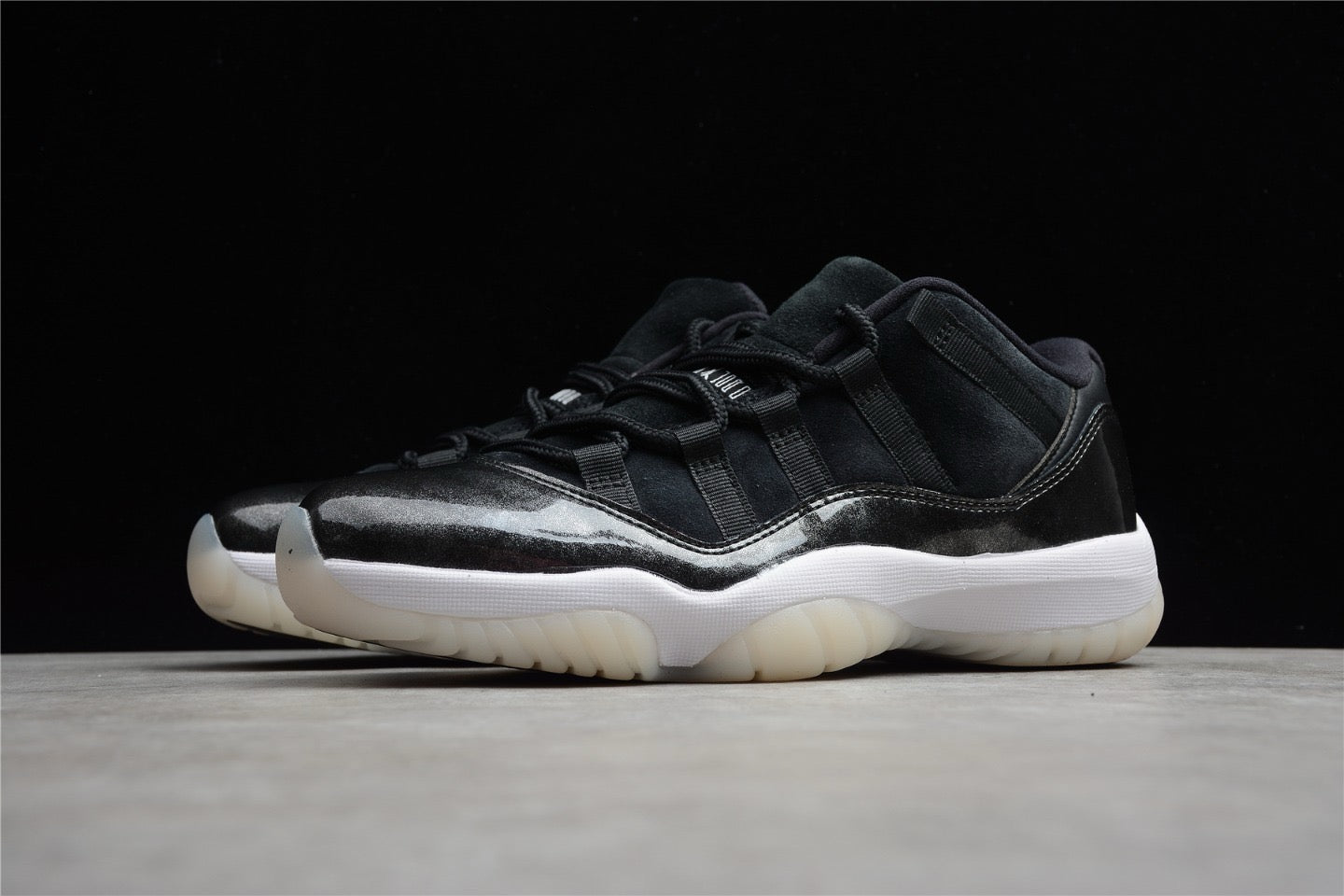 Air Jordan 11 Low “Barons”