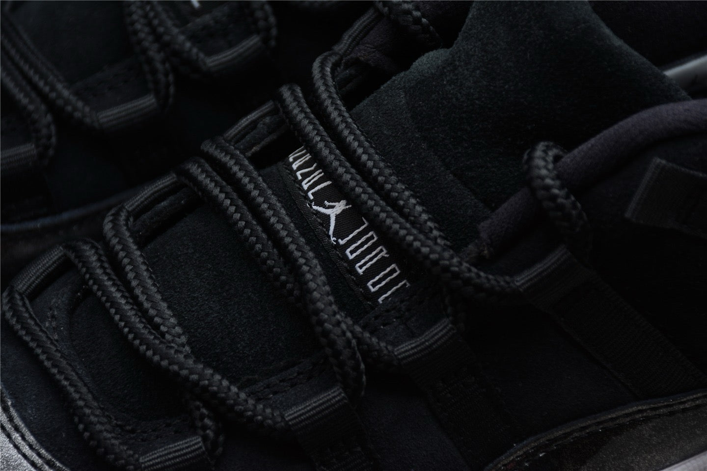 Air Jordan 11 Low “Barons”