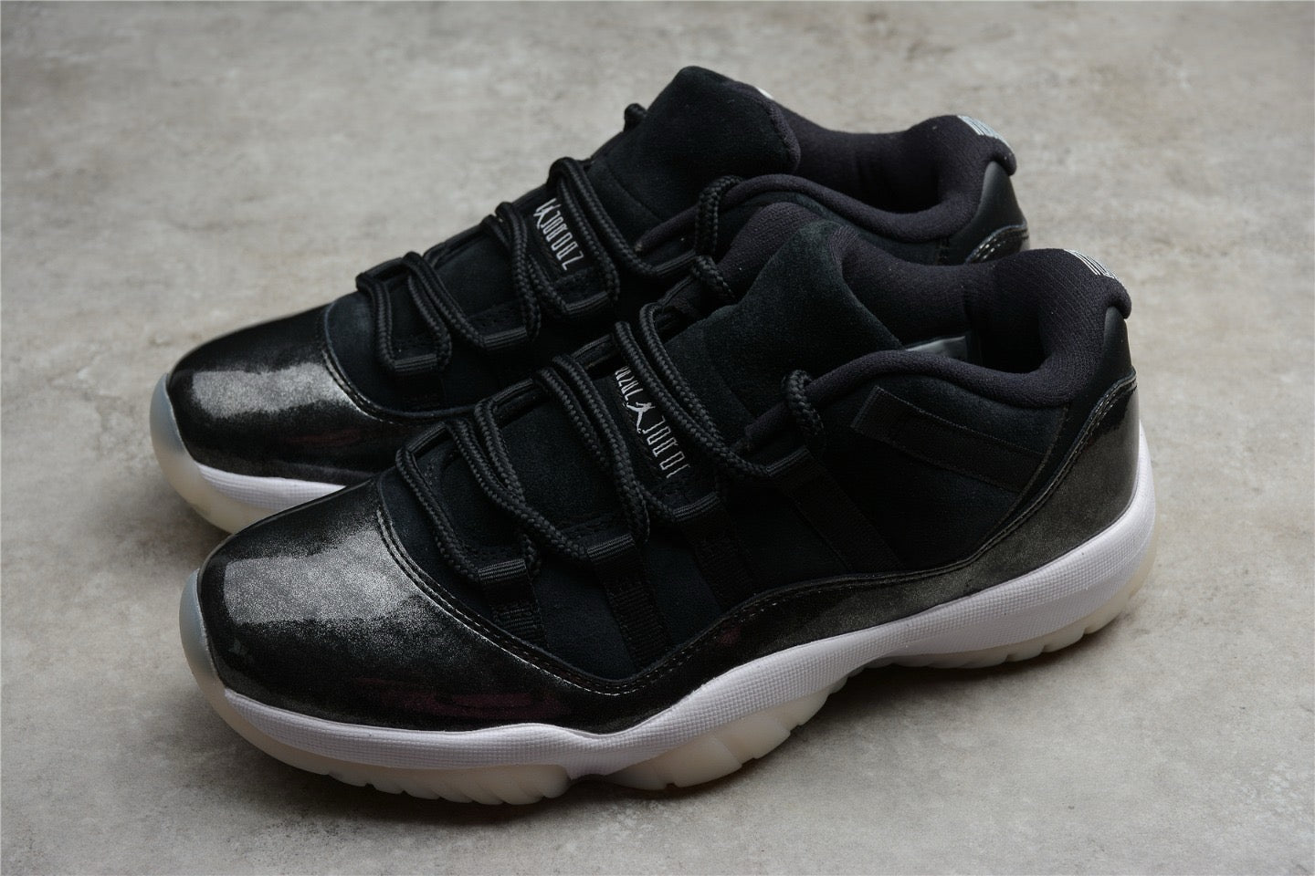 Air Jordan 11 Low “Barons”