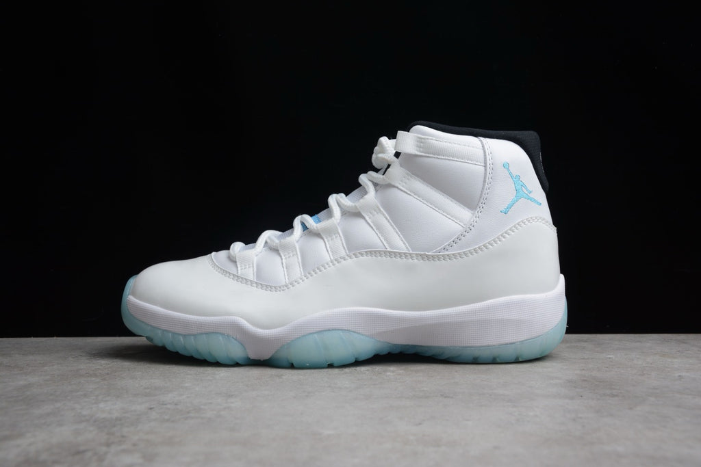 Air Jordan 11 "Legend Blue"