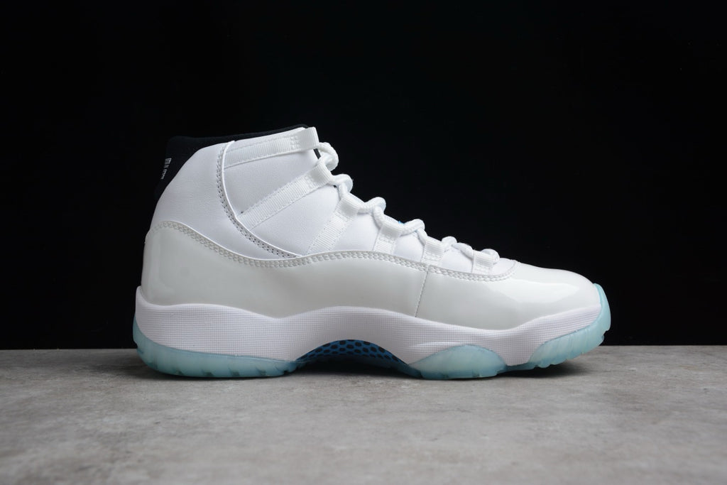 Air Jordan 11 "Legend Blue"