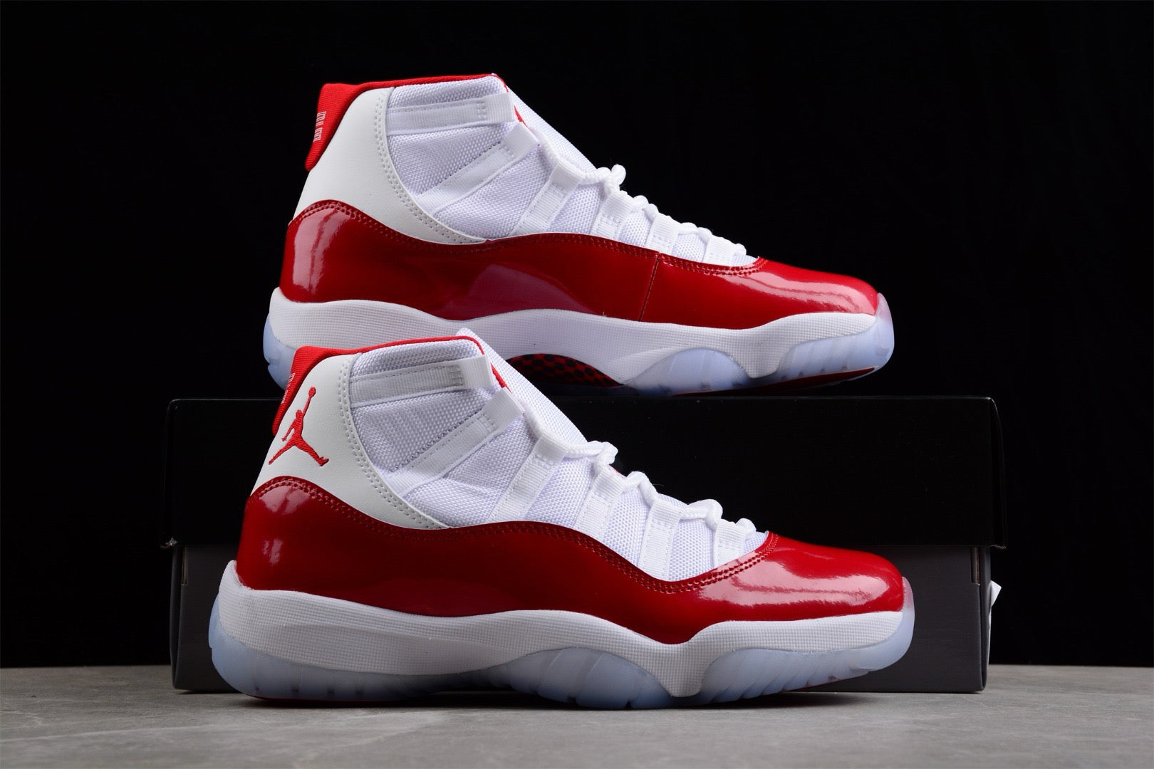 Air Jordan 11 "Cherry"