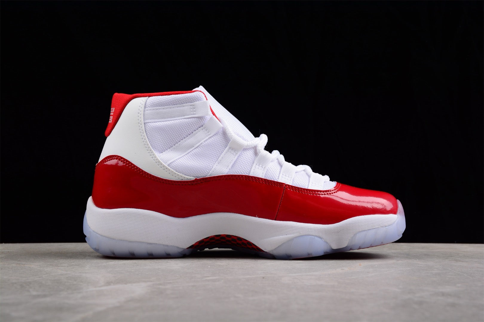 Air Jordan 11 "Cherry"