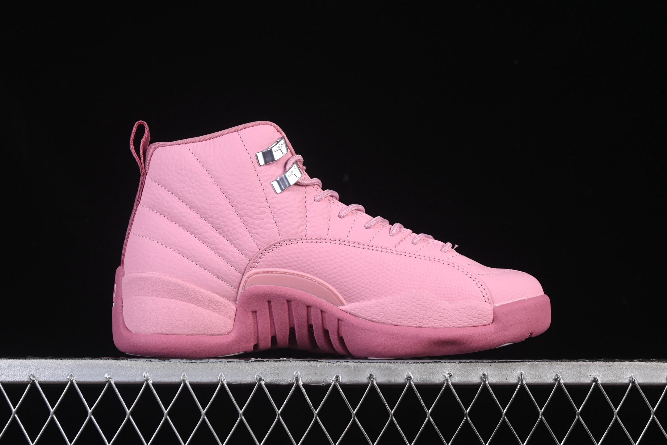 Air  12 Retro "Pearl Pink"