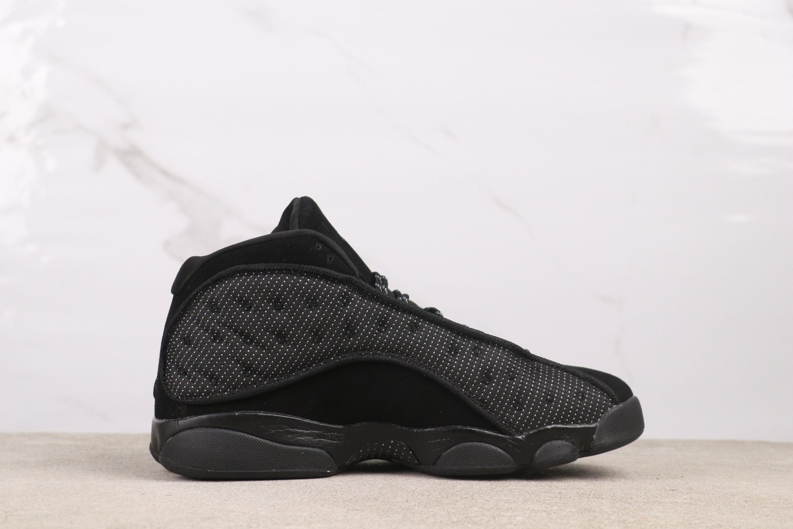 Air  13 “Black ”
