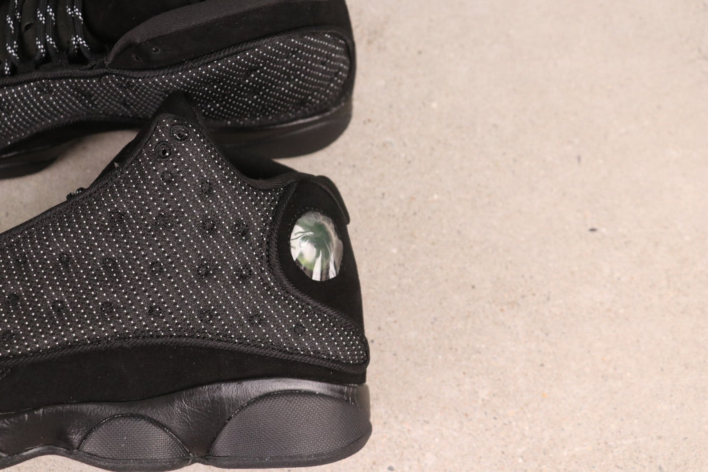 Air  13 “Black ”