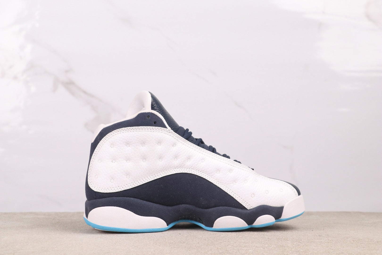 Air  13 “Obsidian”