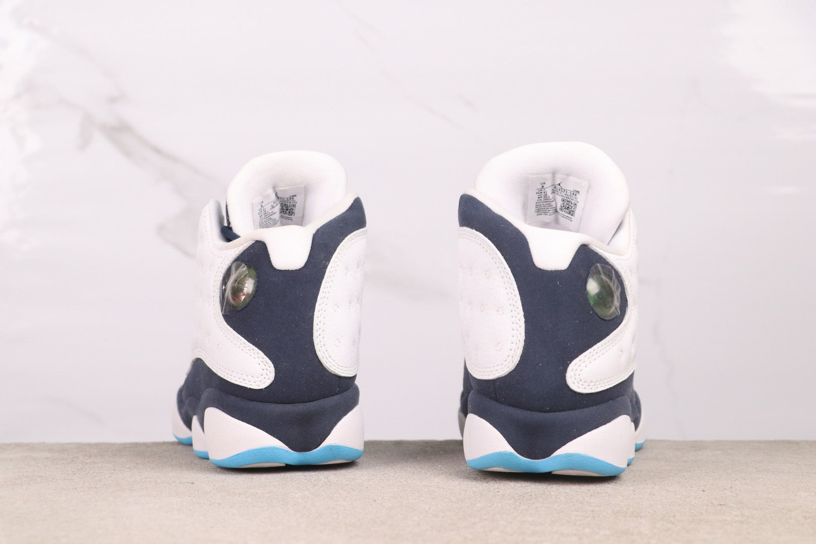 Air  13 “Obsidian”