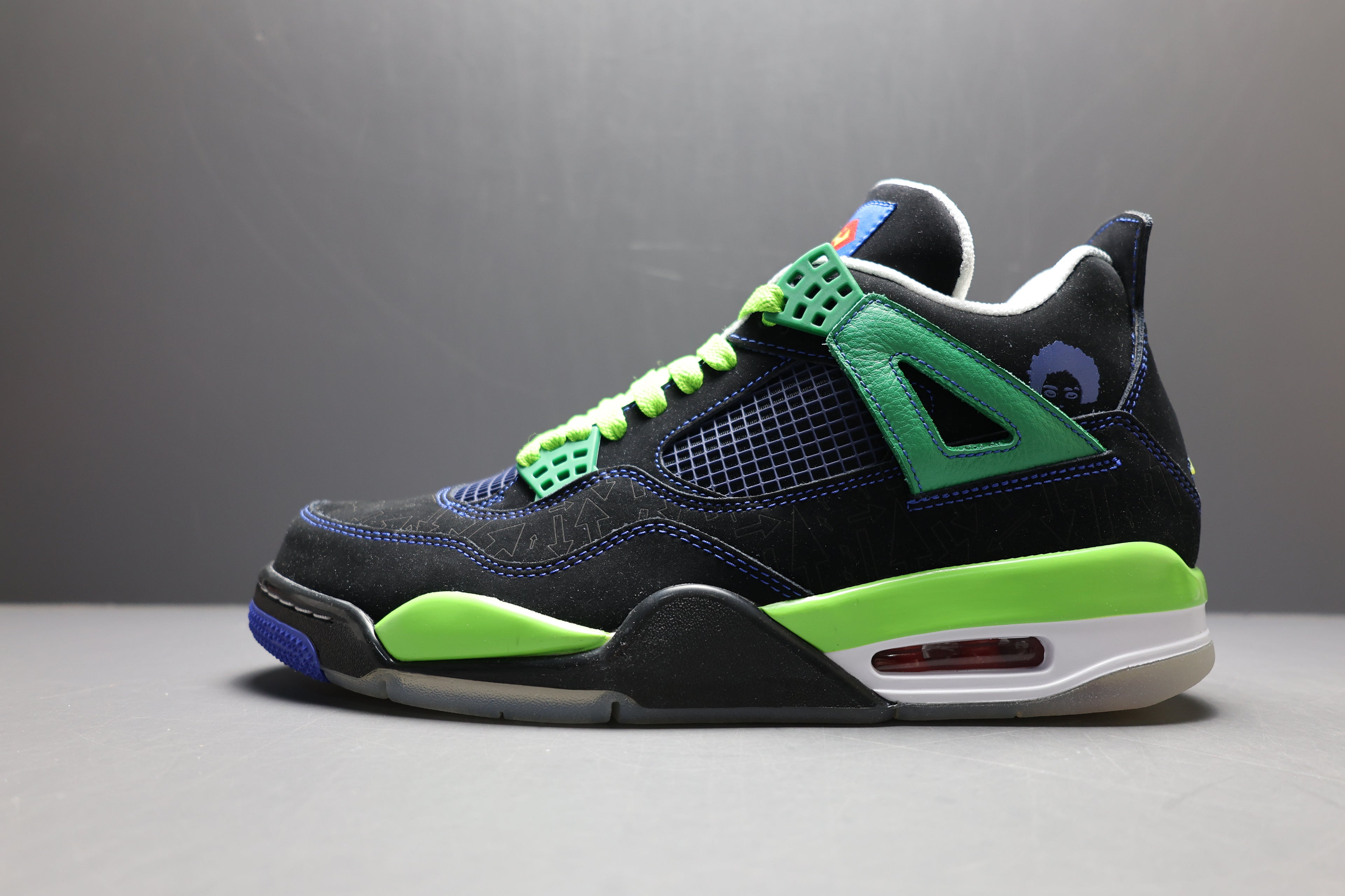 Nike Air Jordan 4 Retro "Doernbecher"