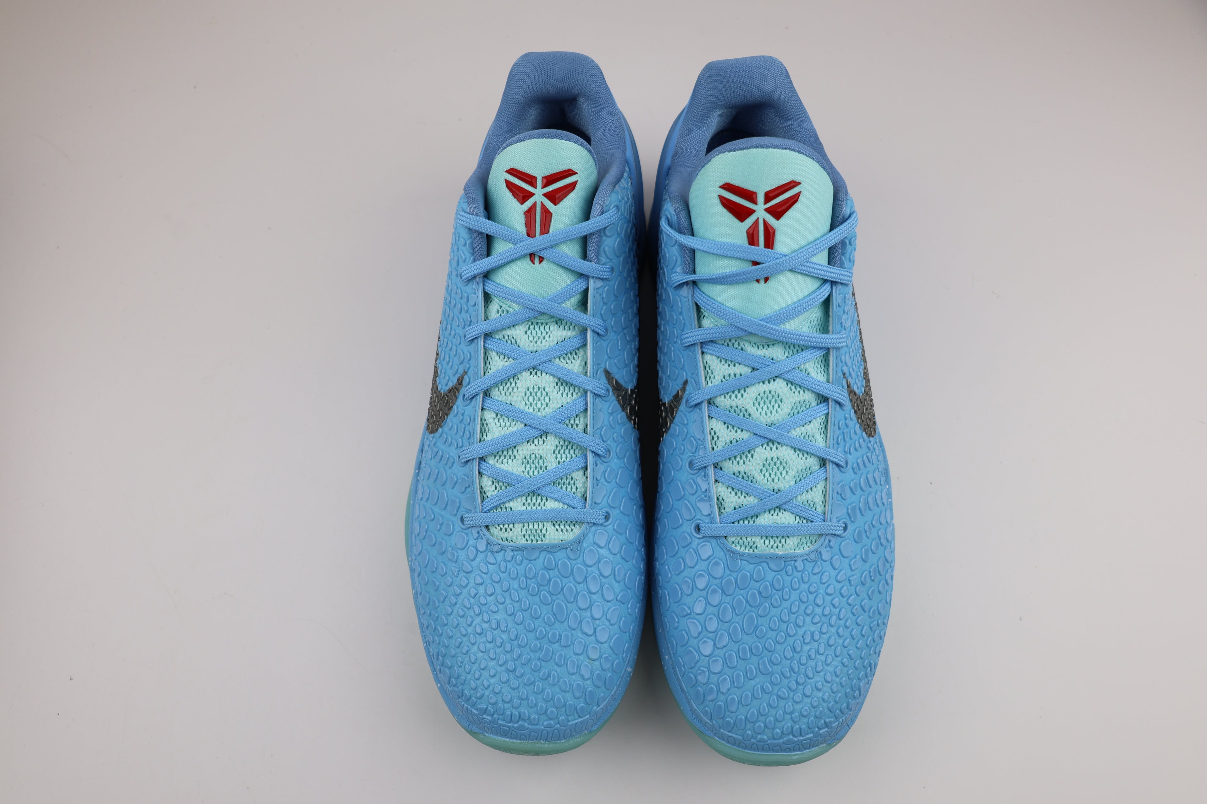Nike Kobe 6 Protro "Ice Grinch"