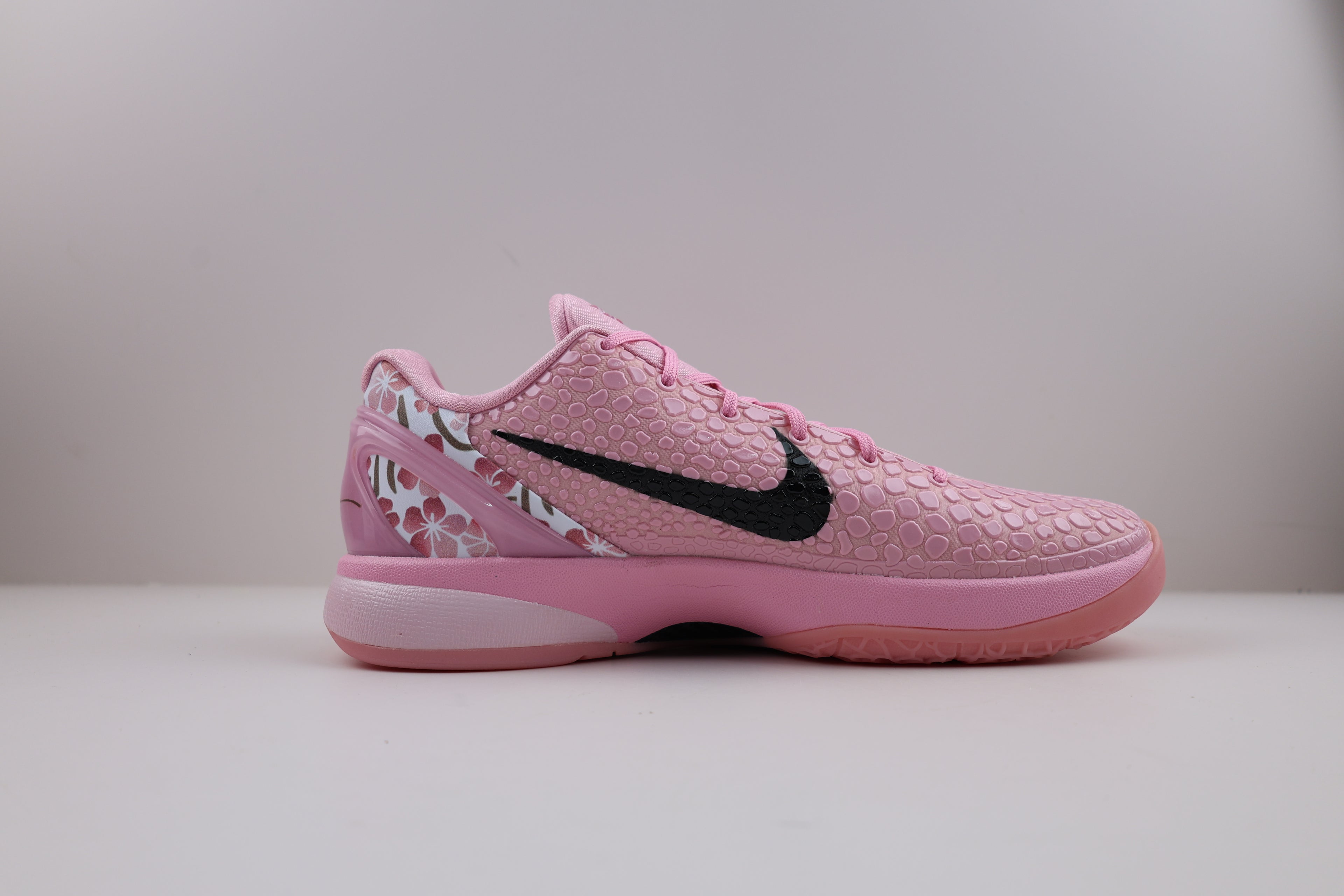 Nike Kobe 6 Protro “Cherry Blossom Grinch”