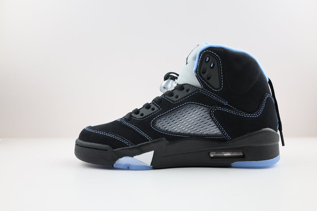 Air Jordan 5 Retro 'Black Carolina'