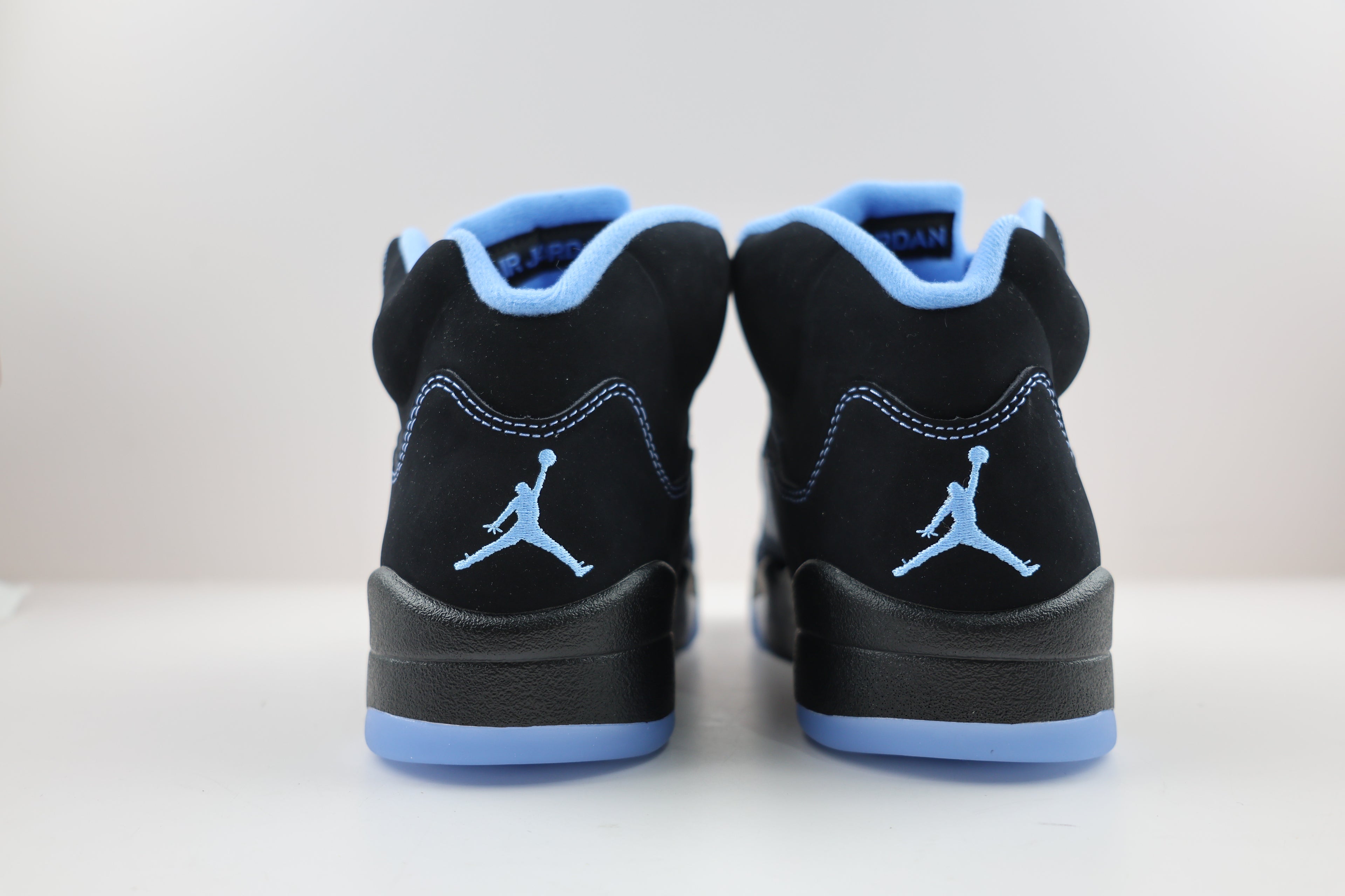 Air Jordan 5 Retro 'Black Carolina'