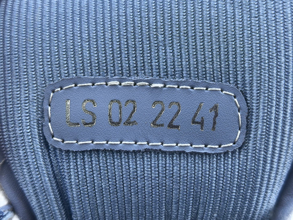 B27