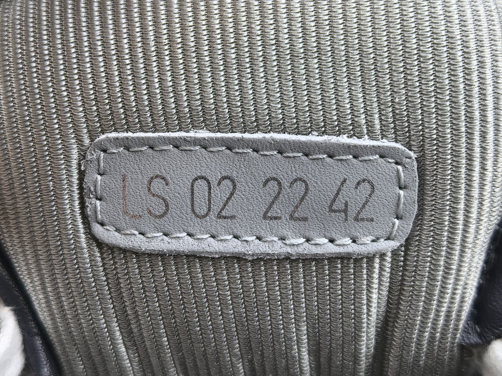 B27