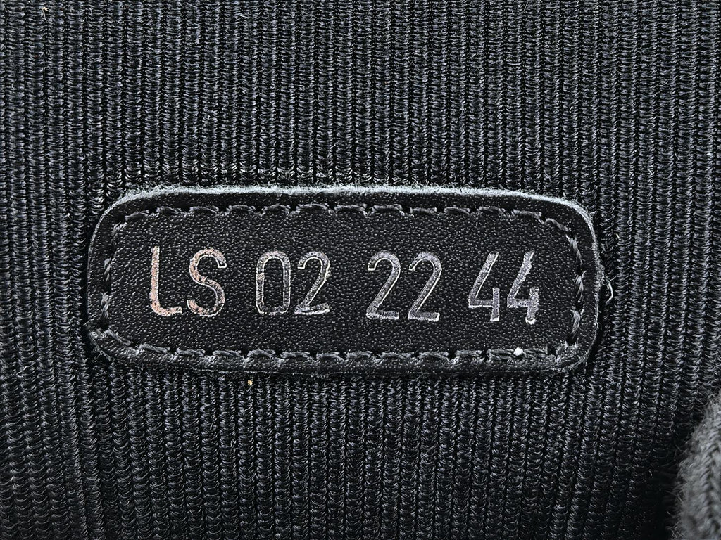 B27