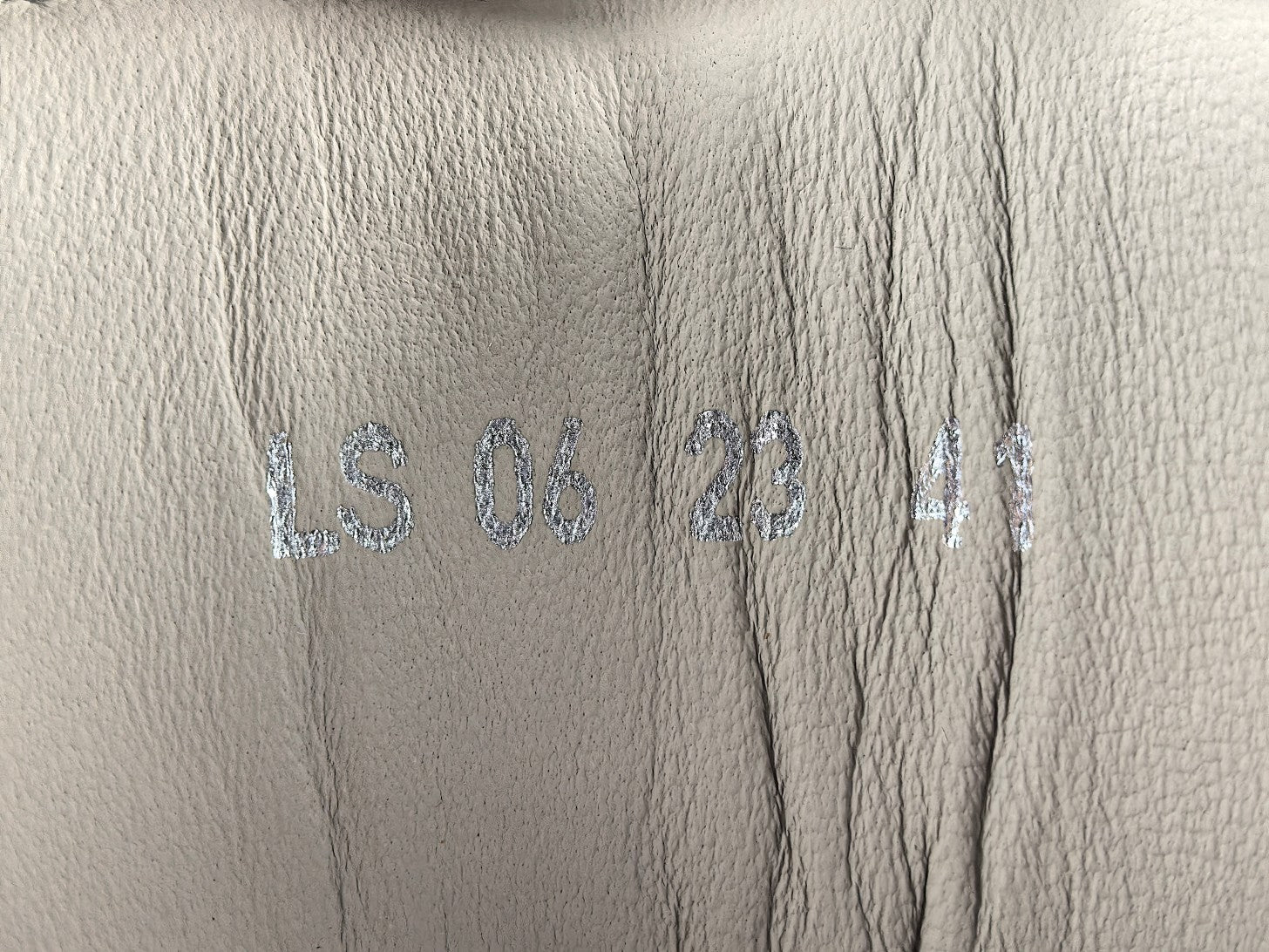 B33