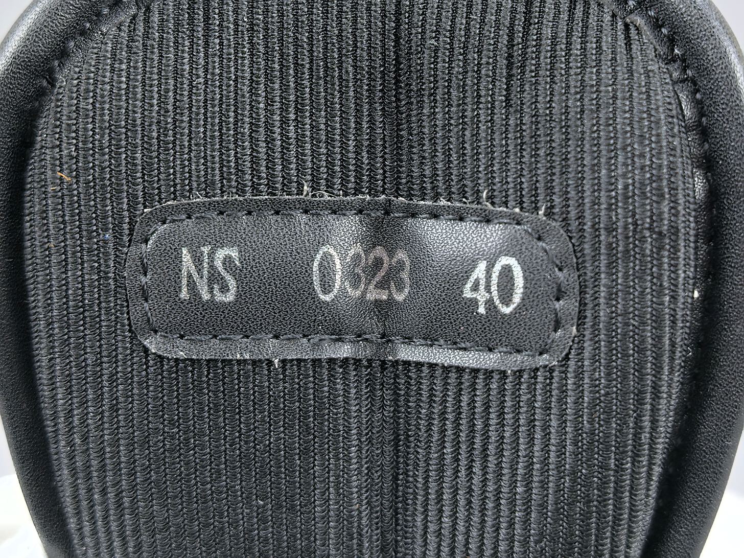 B27
