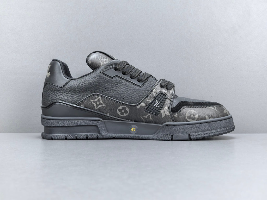 Lv Trainer
