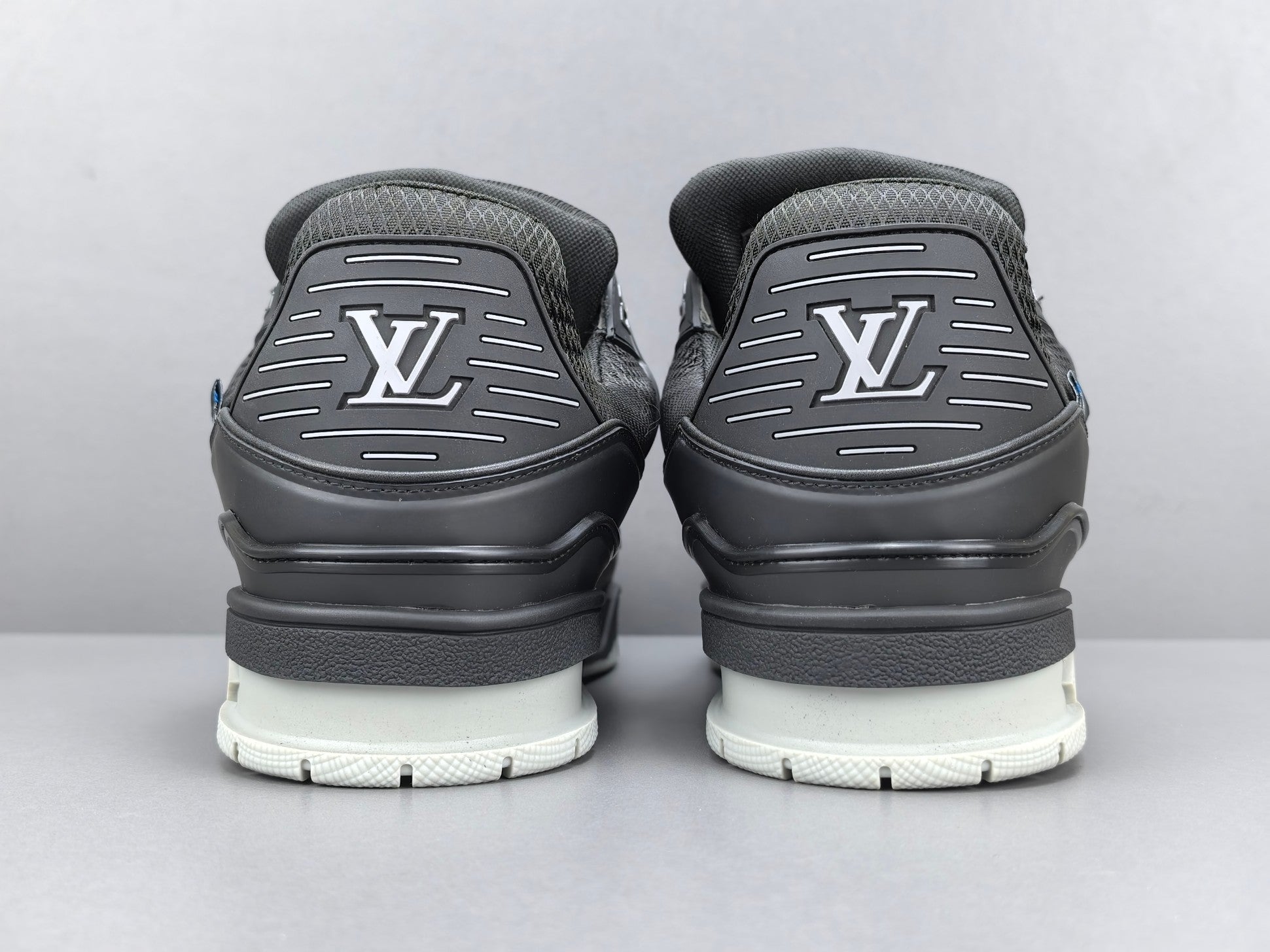Lv Trainer