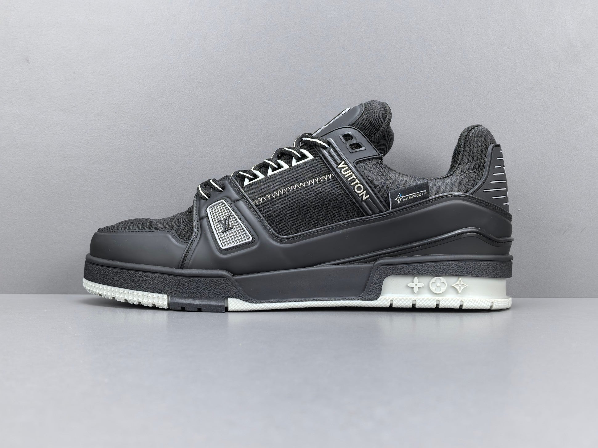 Lv Trainer