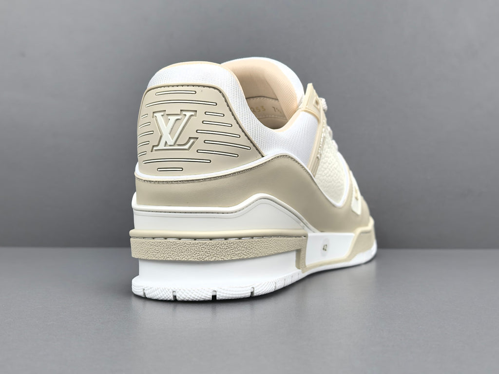 Lv Trainer