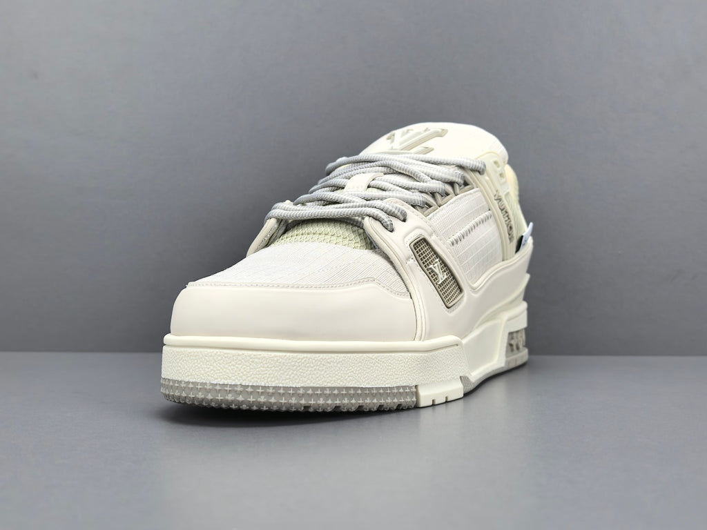 Lv Trainer