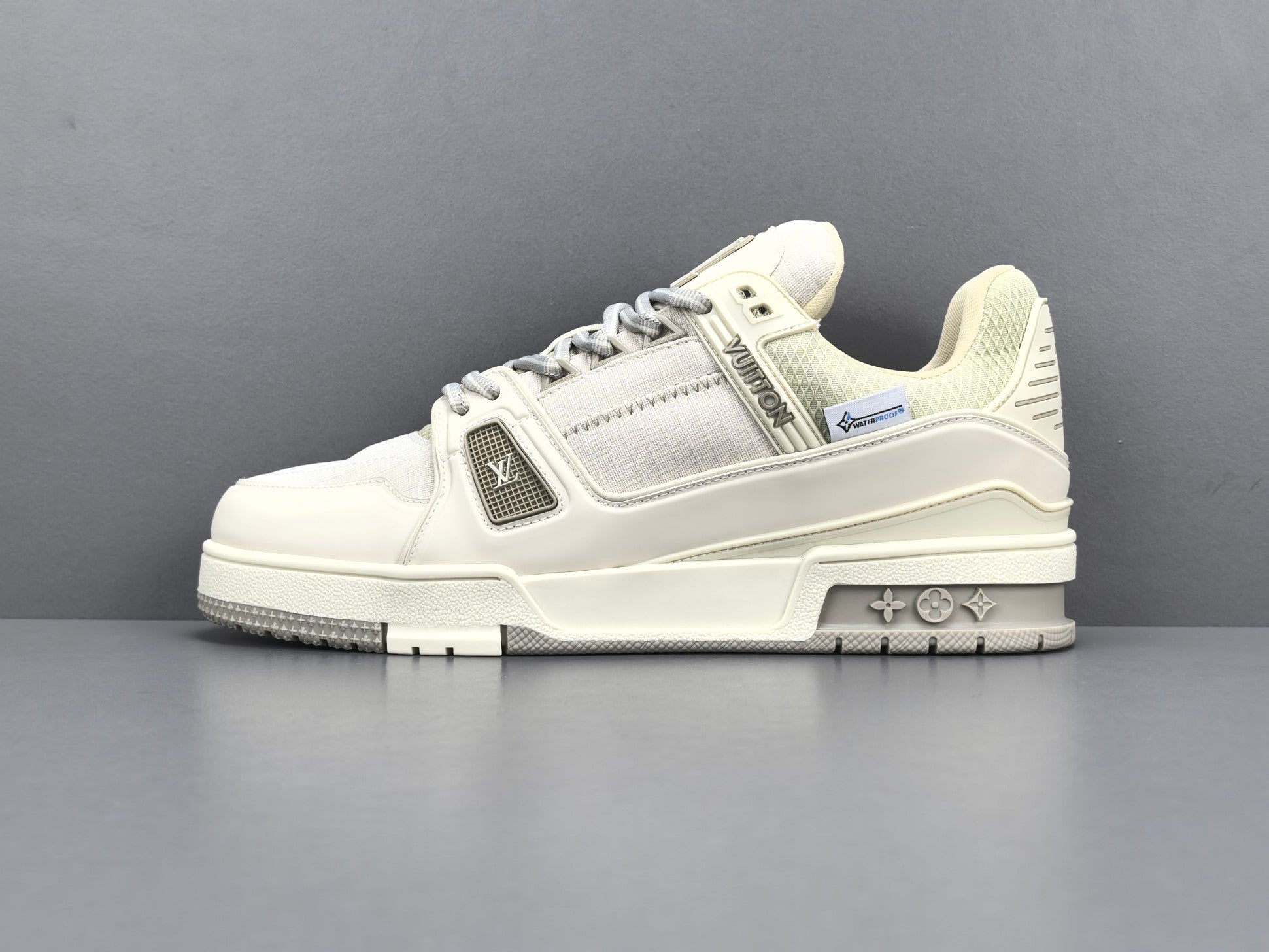Lv Trainer