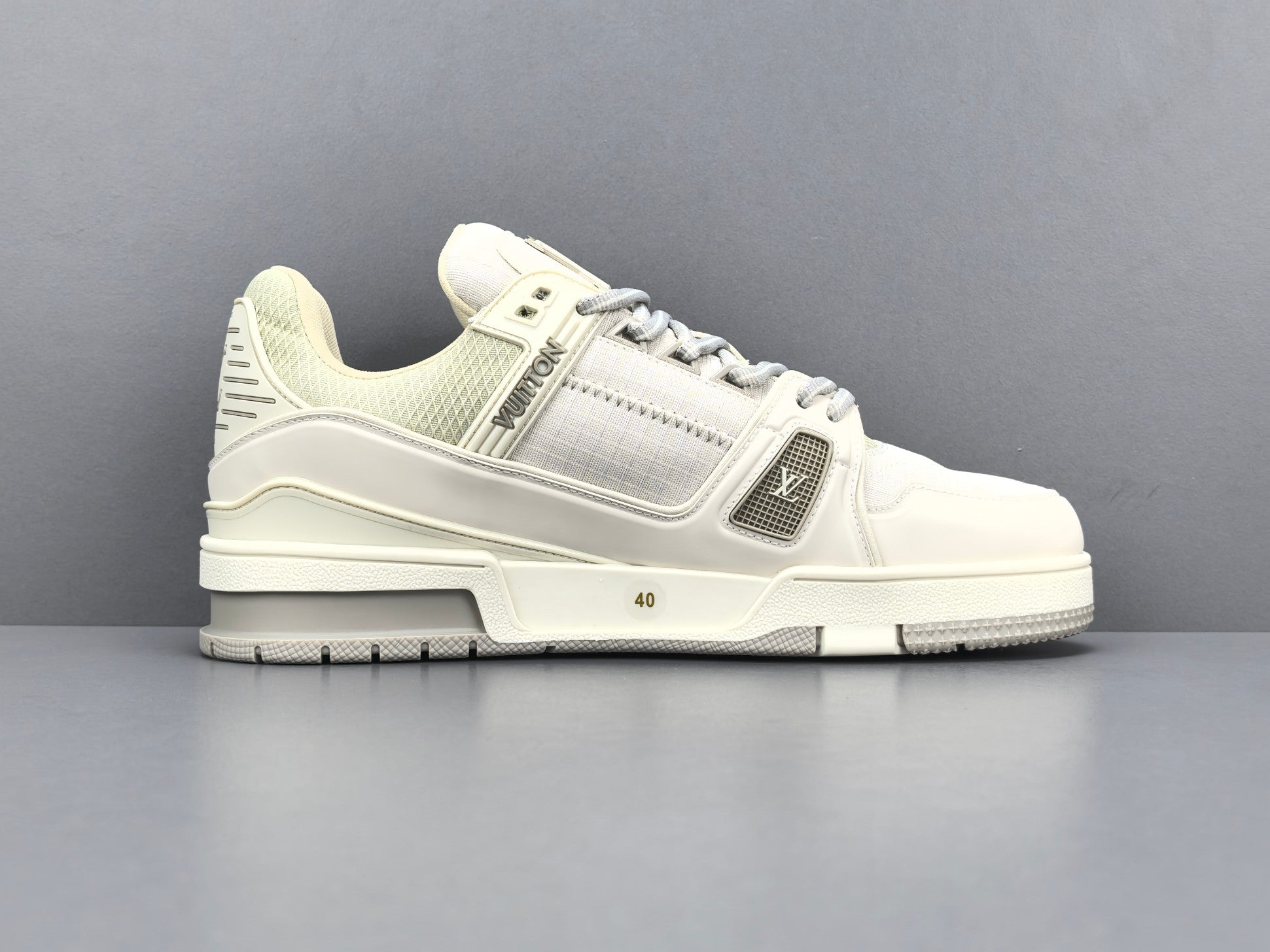Lv Trainer