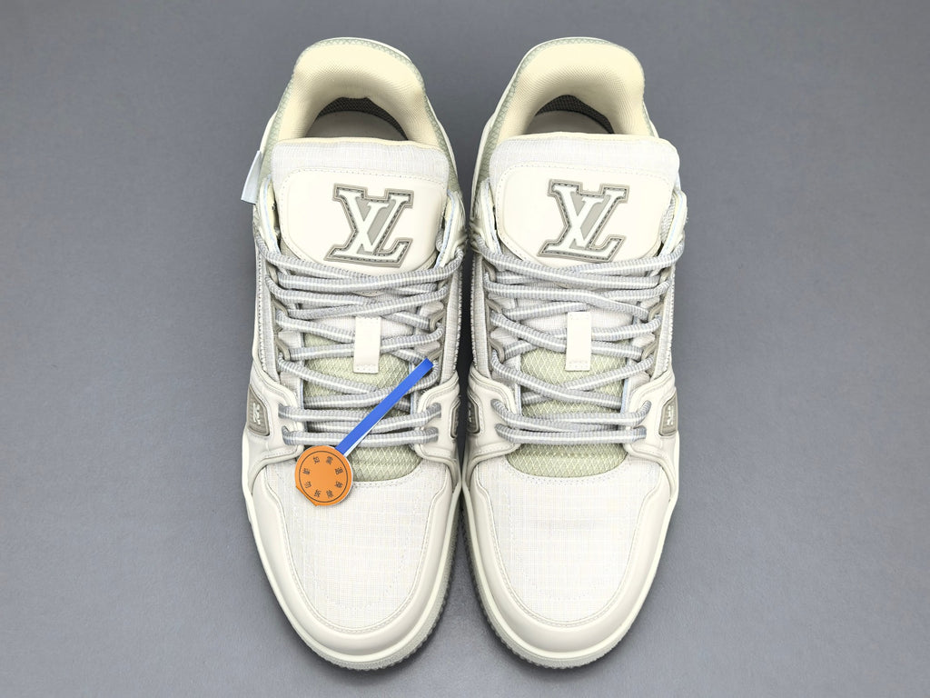 Lv Trainer