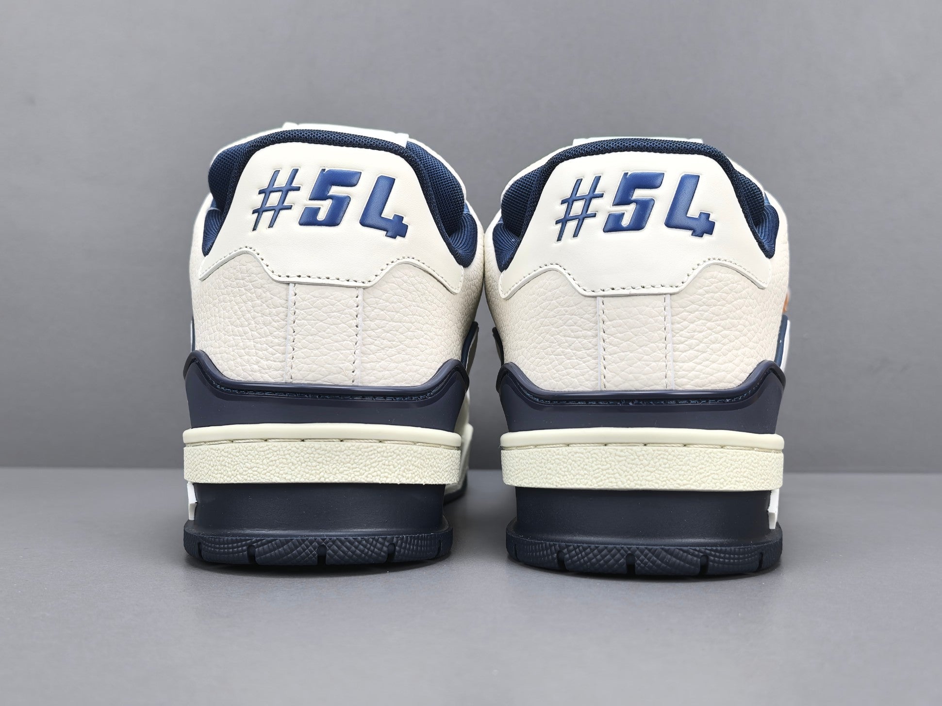 Lv Trainer