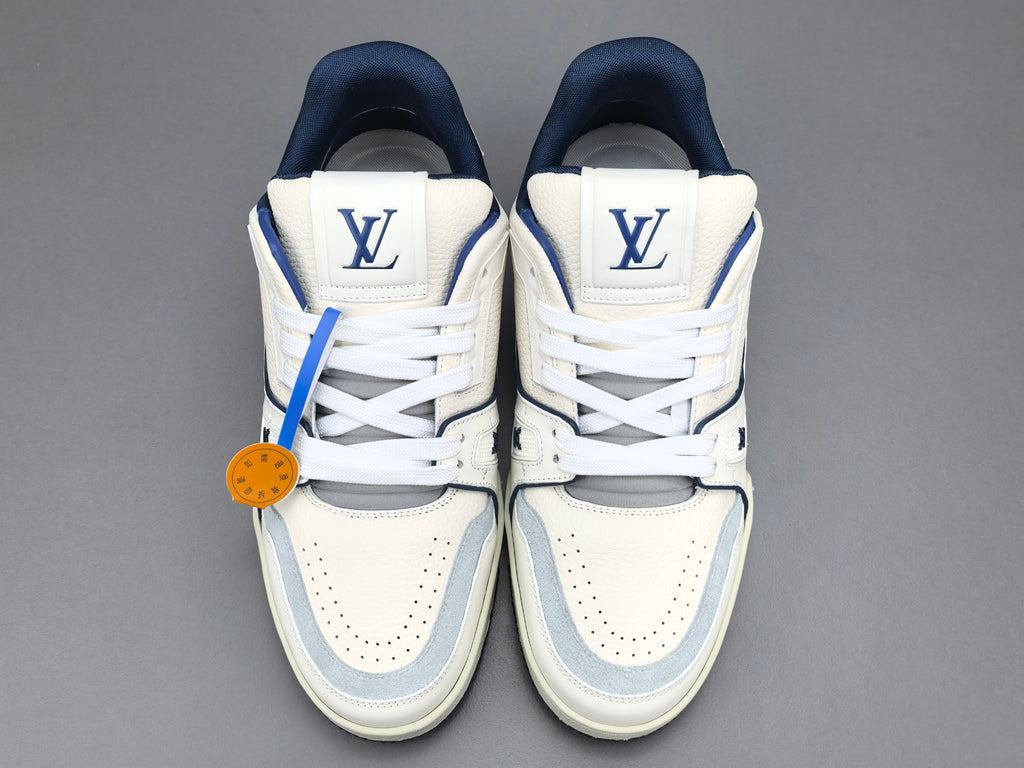 Lv Trainer