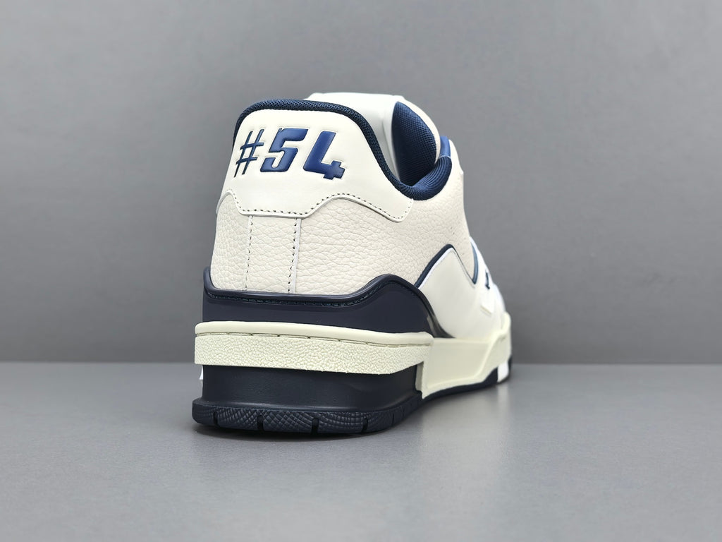 Lv Trainer