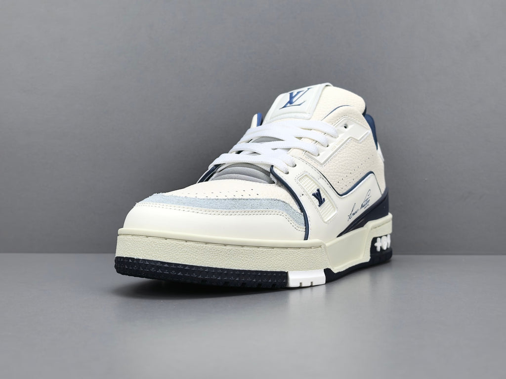 Lv Trainer