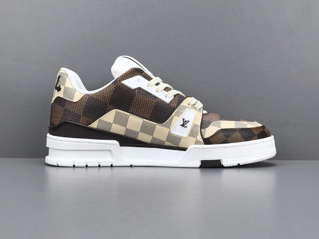 Lv Trainer
