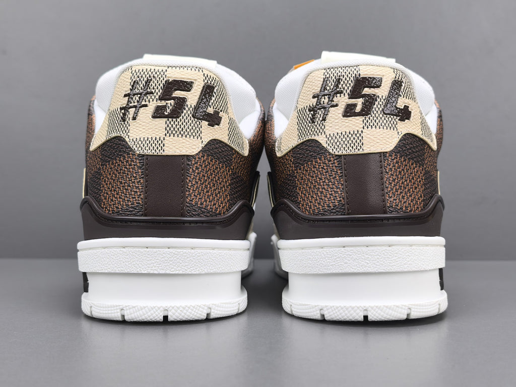 Lv Trainer