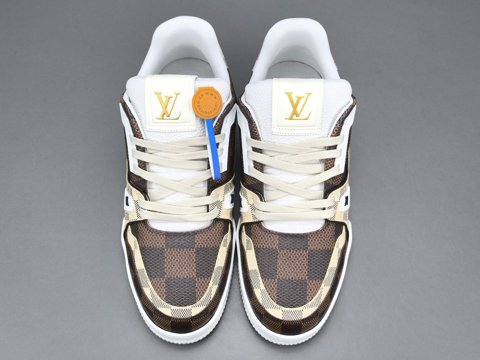 Lv Trainer
