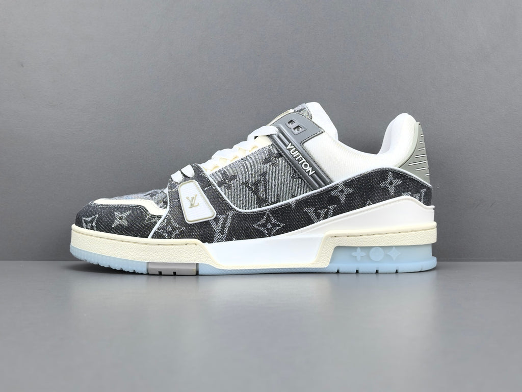 Lv Trainer